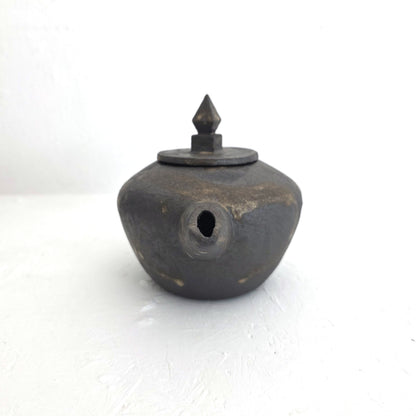SOIL TEAPOT
