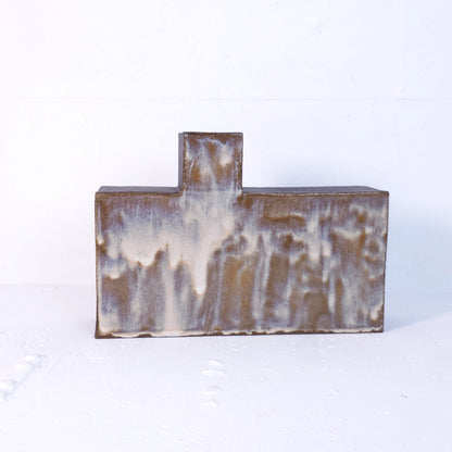 RUSTY VASE