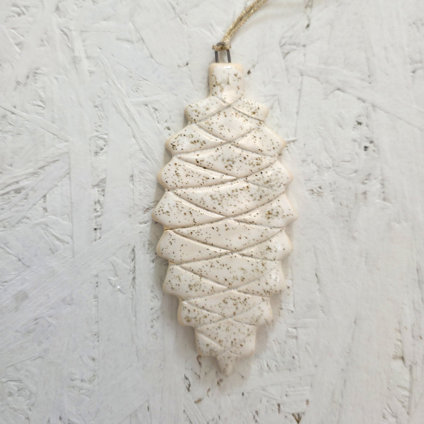 white luxury pine cone 