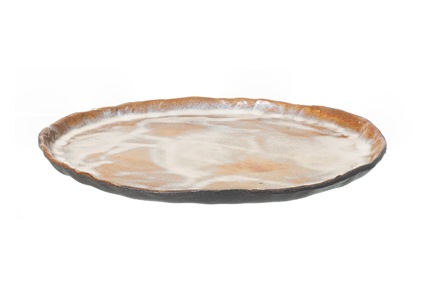 Round ceramic plate with a marbled design 