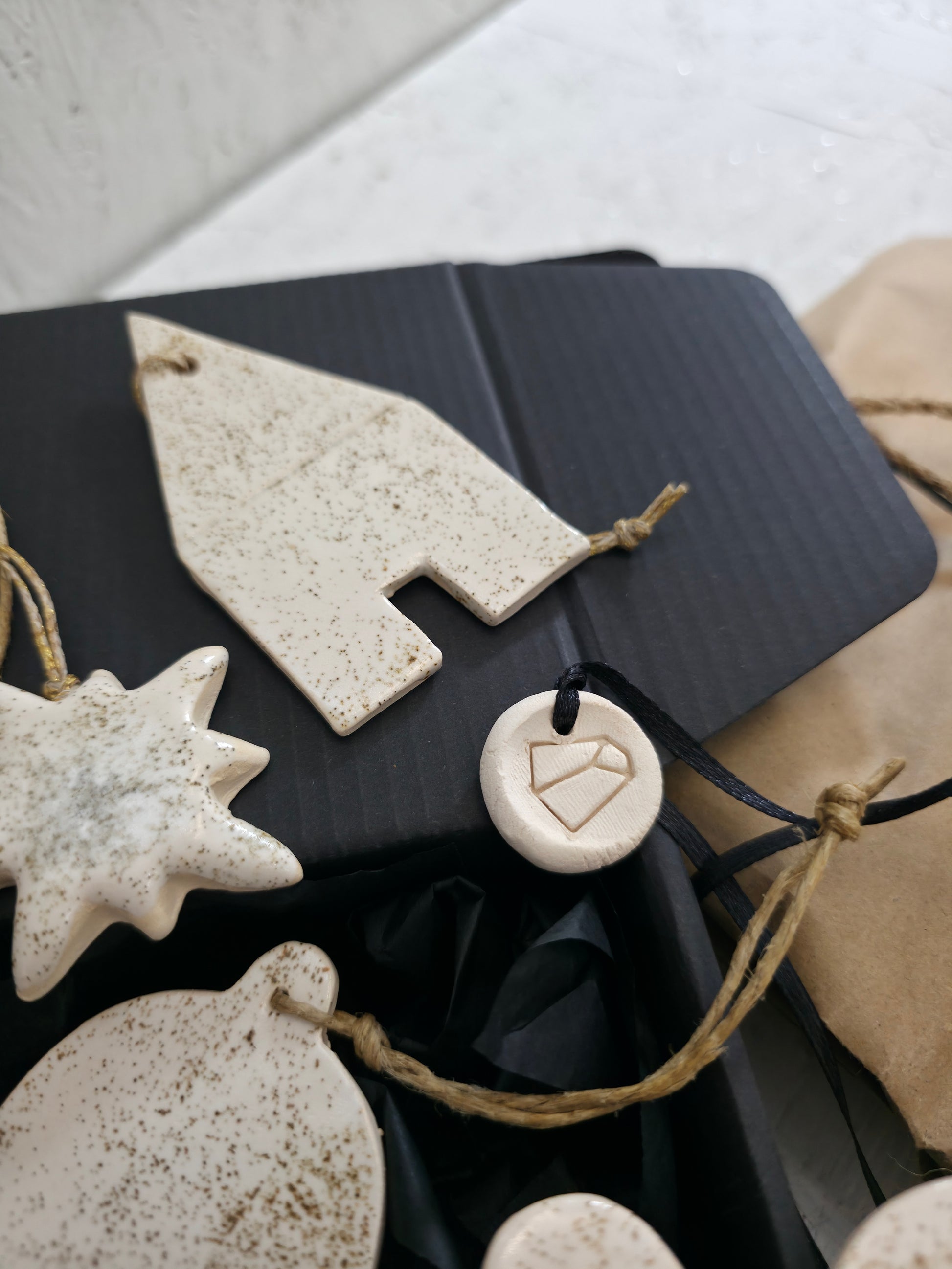 Minimal Handmade Ceramic Ornaments – White & Beige Speckled Christmas Decor (Gift Box Available)